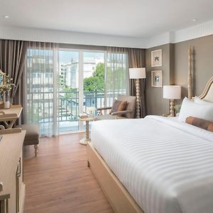 Riverside Deluxe King Room